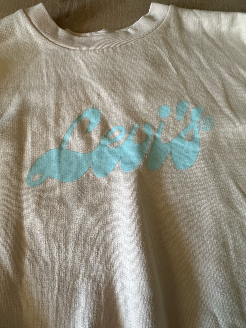 Levi's Cream Cropped Sweatshirt with Light Blue Logo - Picture 2 of 3